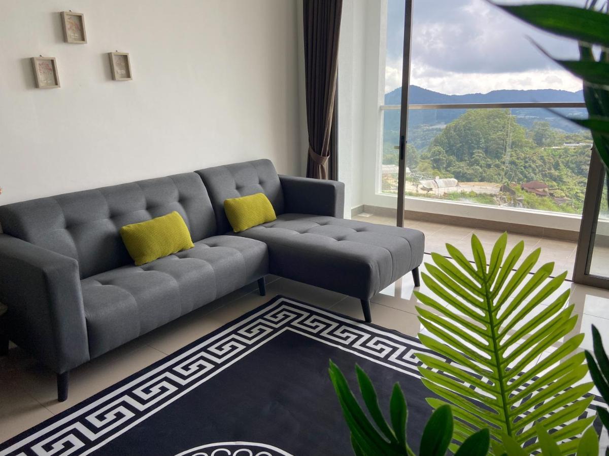 Relax Bear Homestay Tanah Rata Extérieur photo