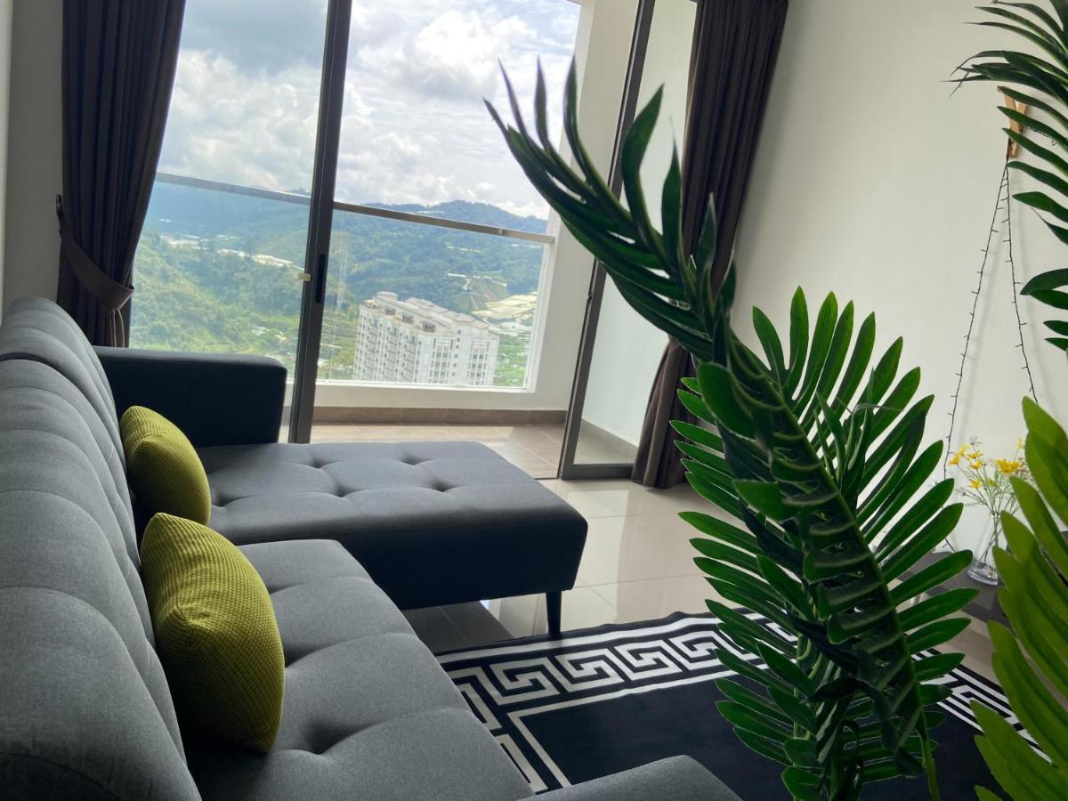 Relax Bear Homestay Tanah Rata Extérieur photo