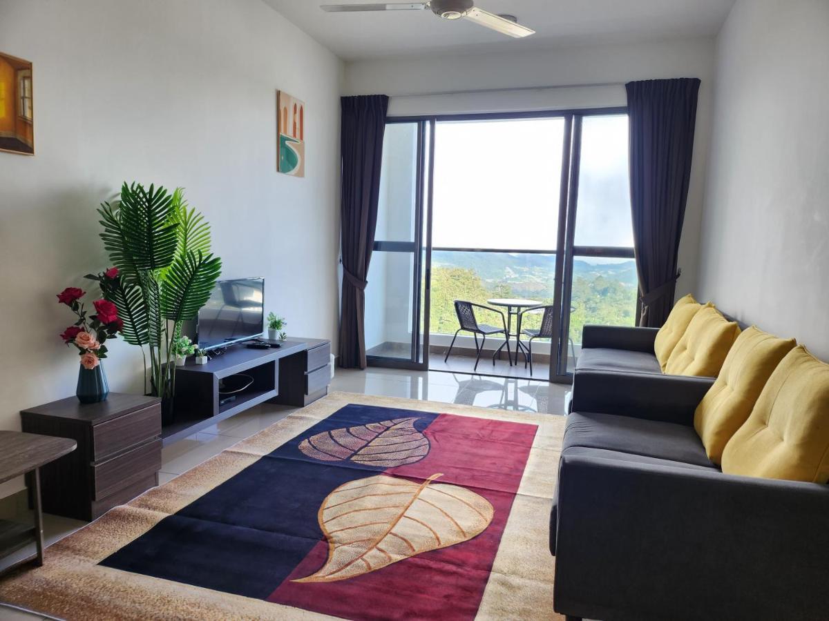 Relax Bear Homestay Tanah Rata Extérieur photo