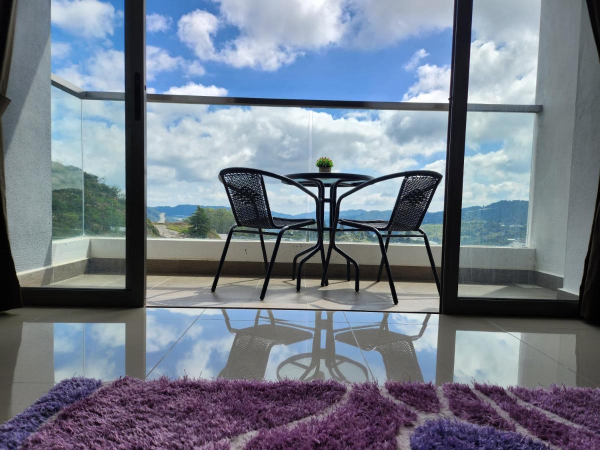 Relax Bear Homestay Tanah Rata Extérieur photo